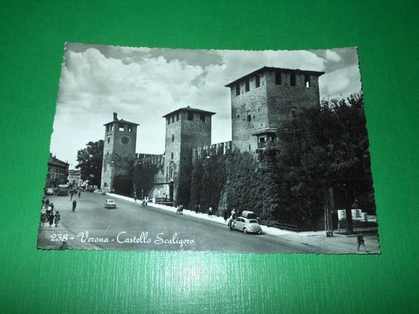 Cartolina Verona - Castello Scaligero 1956.
