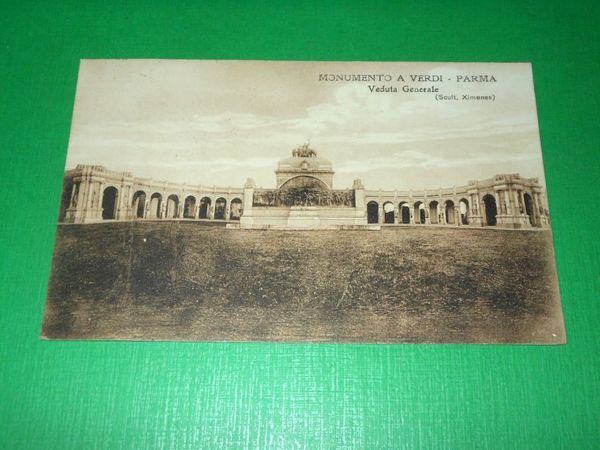 Cartolina Parma - Monumento a Verdi - Veduta generale 1920.