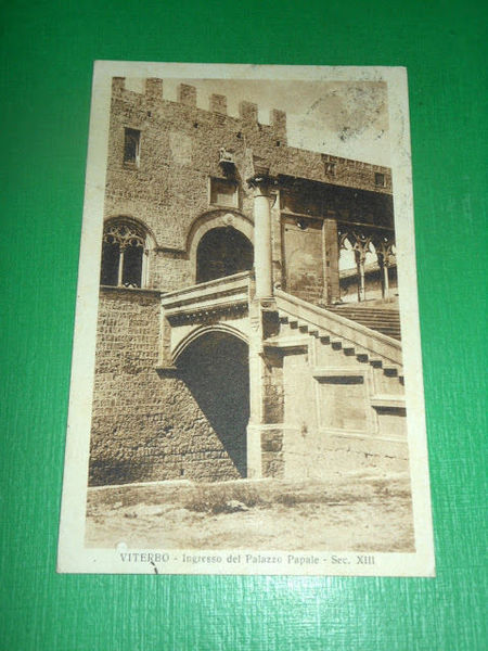 Cartolina Viterbo - Ingresso del Palazzo Papale 1925.