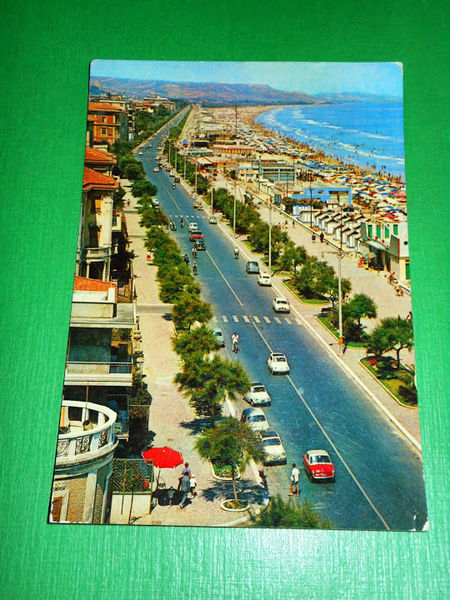 Cartolina Pescara - Viale della Riviera - Spiaggia 1963