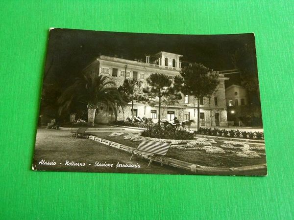 Cartolina Alassio - Notturno - Stazione ferroviaria 1939