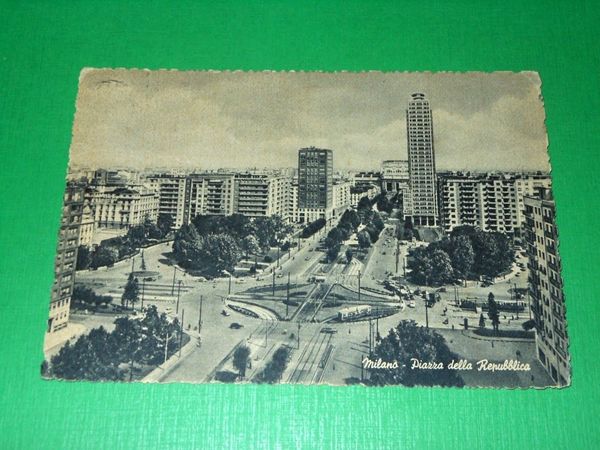 Cartolina Milano - Piazza della Repubblica 1950 ca