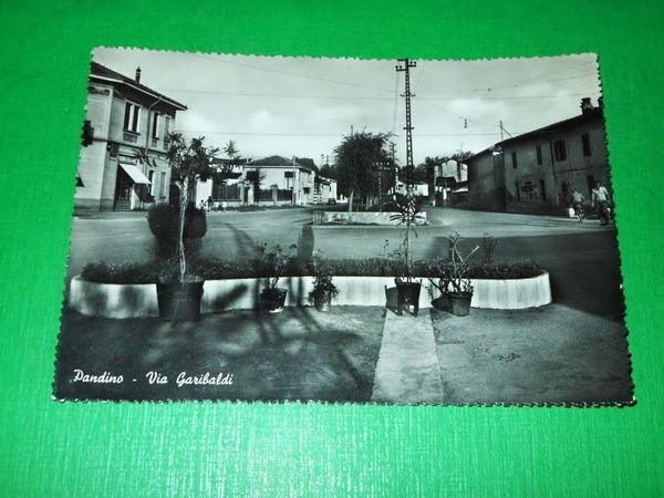 Cartolina Pandino ( Cremona ) - Via Garibaldi 1956.