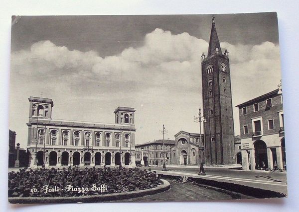 Cartolina Forlì - Piazza Saffi 1959