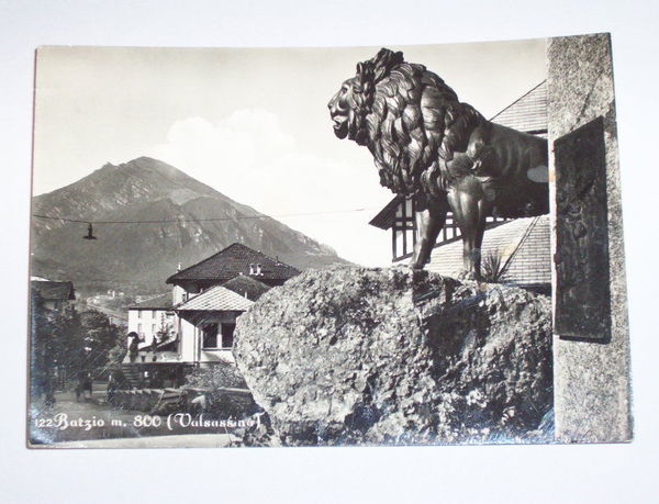 Cartolina Barzio (Lecco) Leone di Piazza Garibaldi 1957