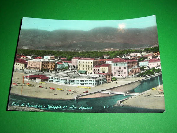 Cartolina Lido di Camaiore - Spiaggia ed Alpi Apuane 1964