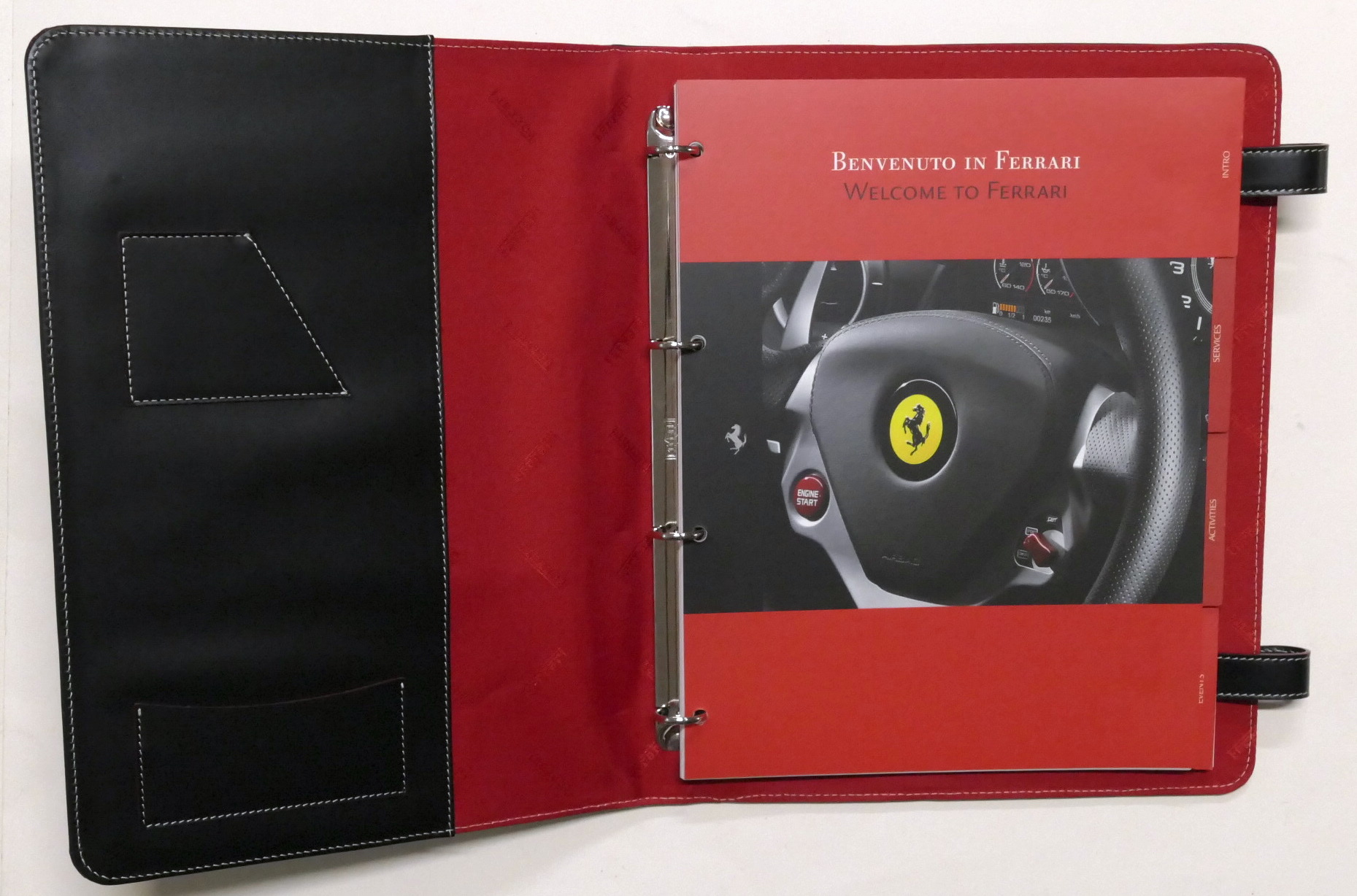 Brochure Libro Benvenuto in Ferrari - Welcome to Ferrari - …