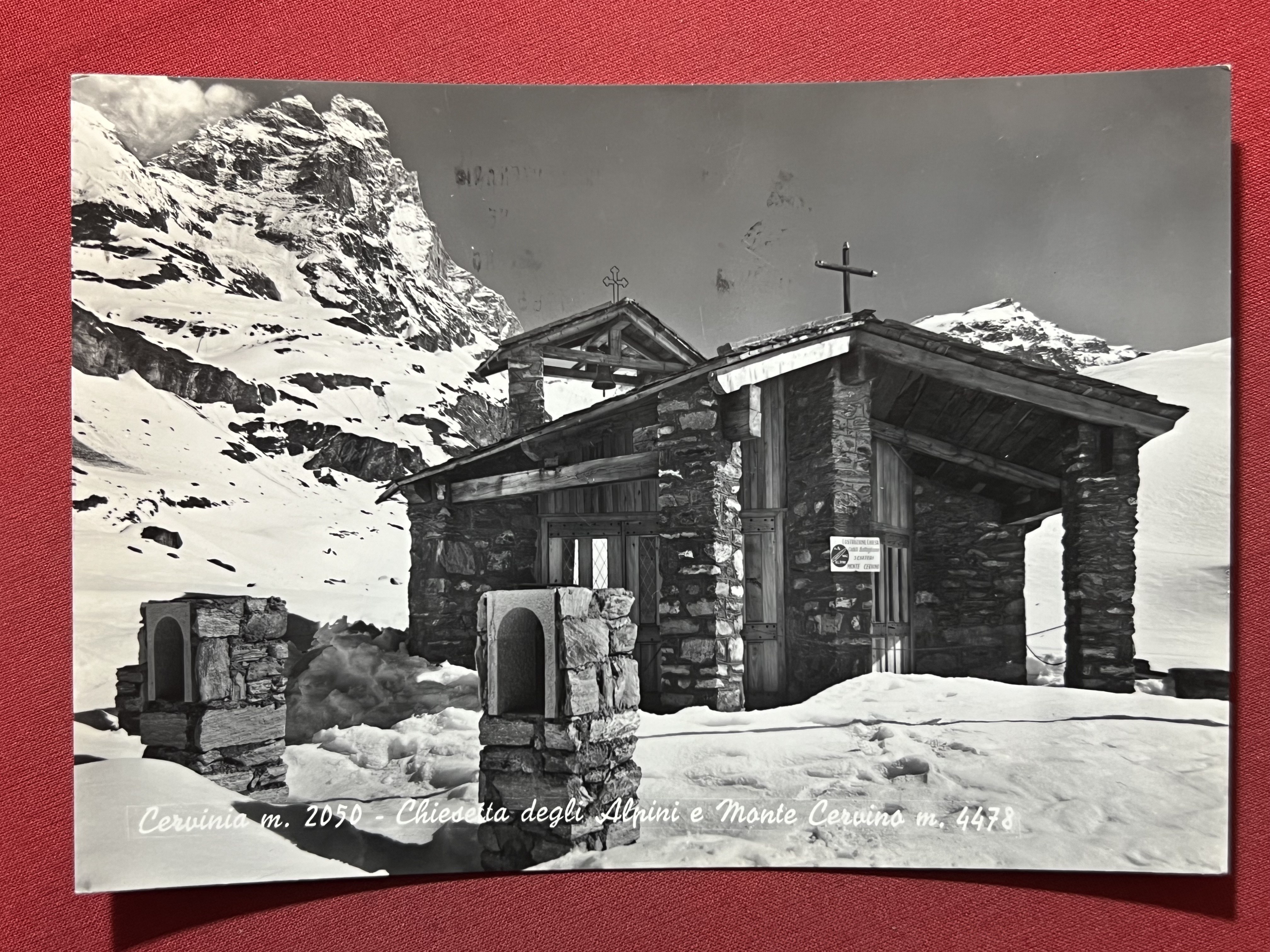 Cartolina - Cervinia - Chiesetta degli Alpini e Monte Cervino …