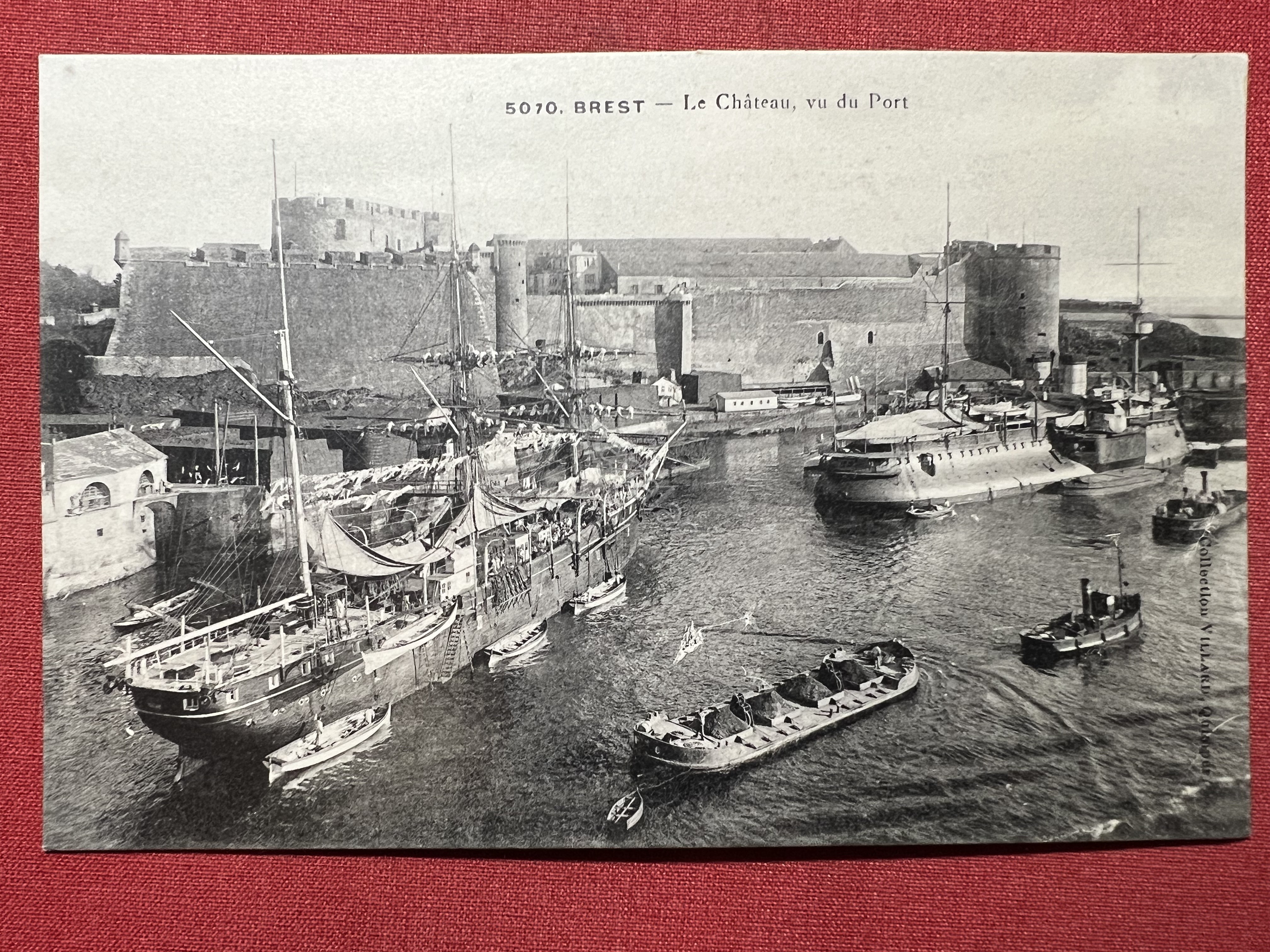 Cartolina - Francia - Brest - Le Chateau, vu du …