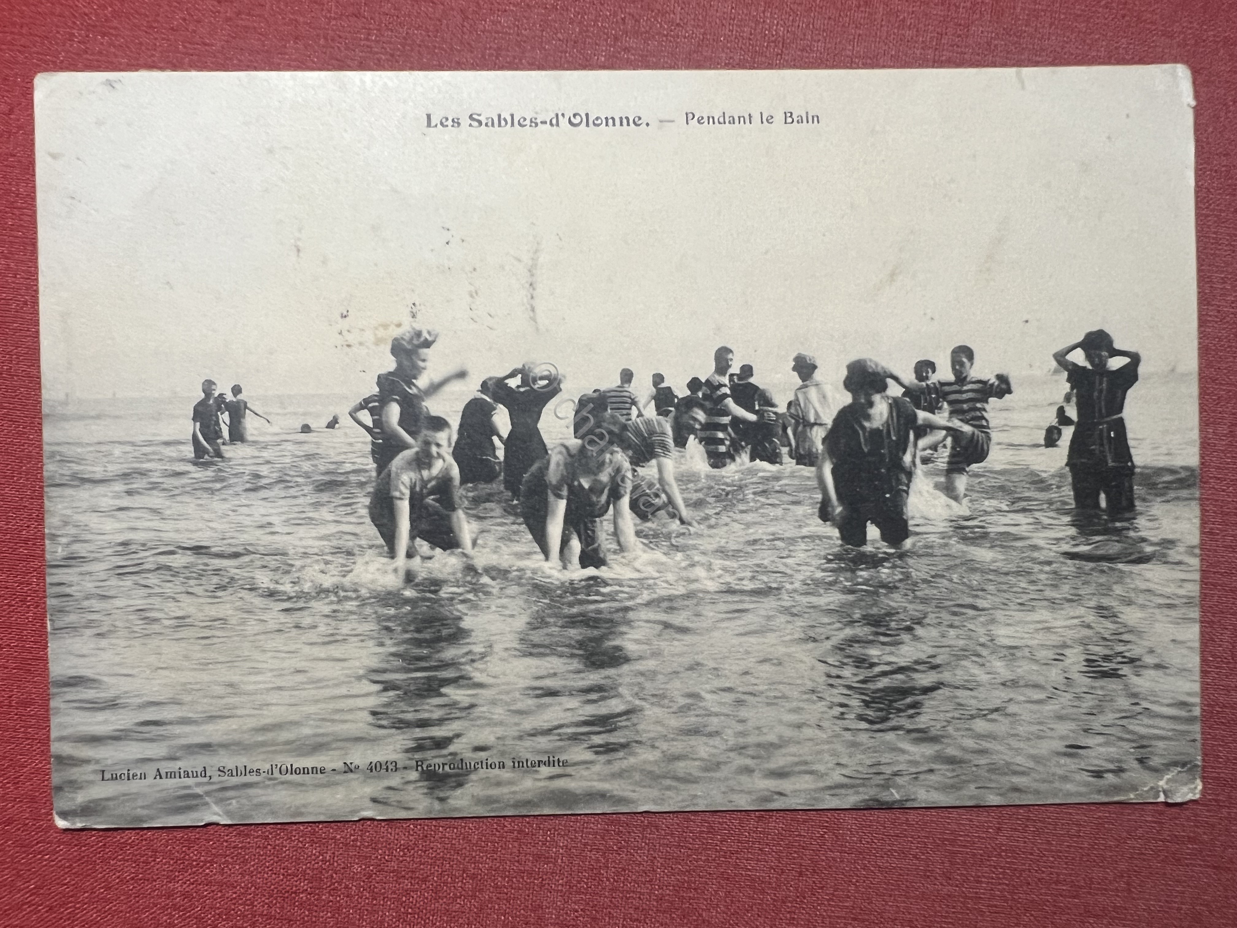 Cartolina - Francia - Les Sables-d'Olonne - Pendant le Bain …