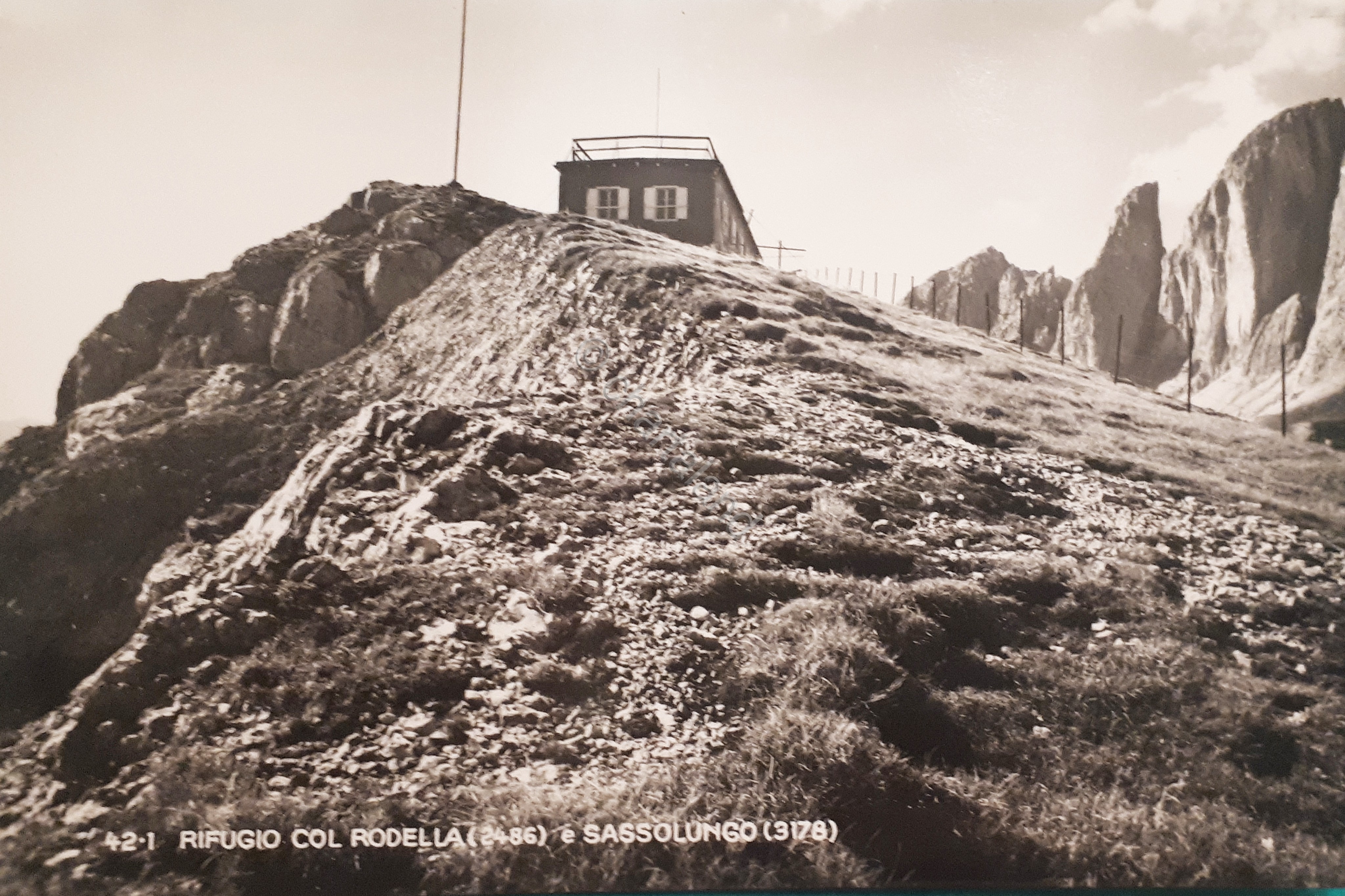 Cartolina - Rifugio Col Rodella e Sassolungo - 1950 ca.