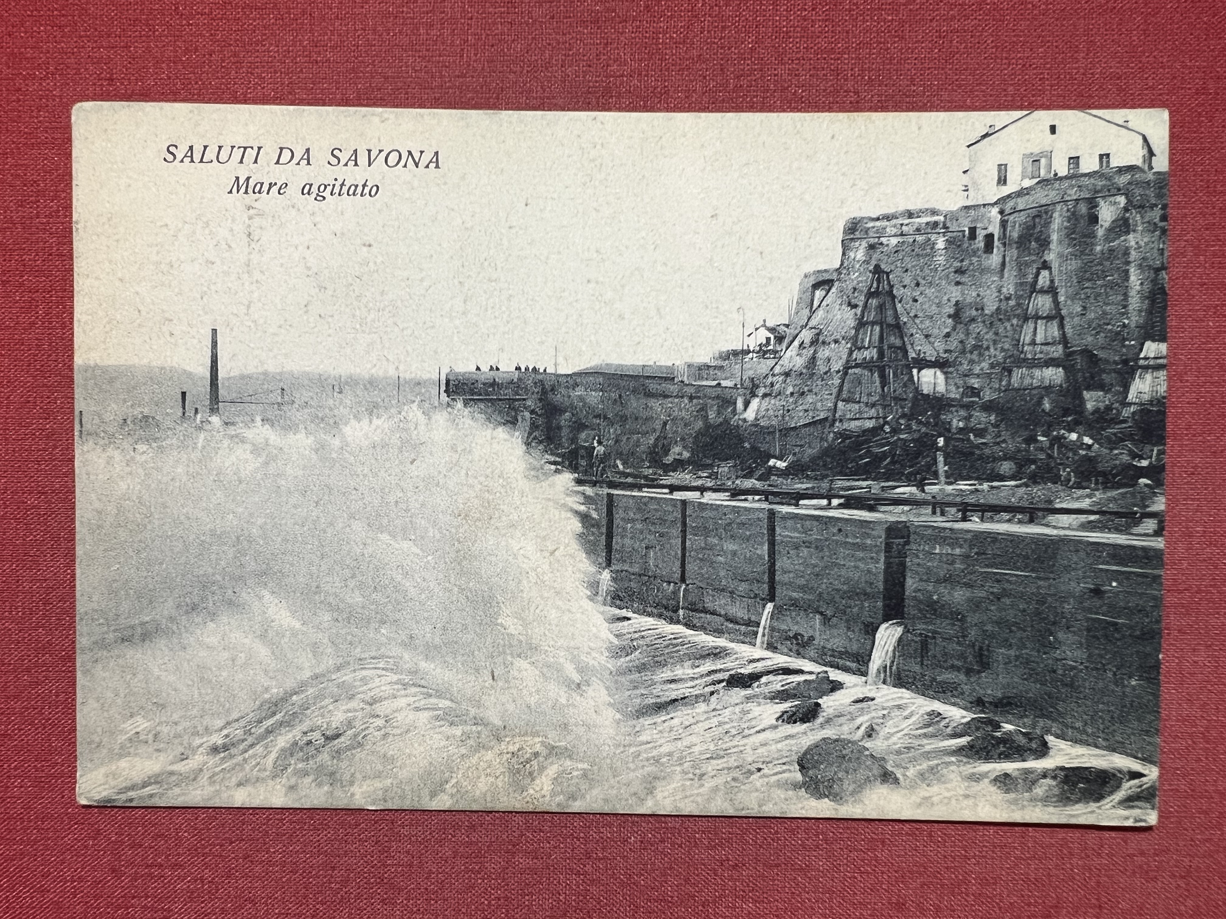 Cartolina - Saluti da Savona - Mare agitato - 1922