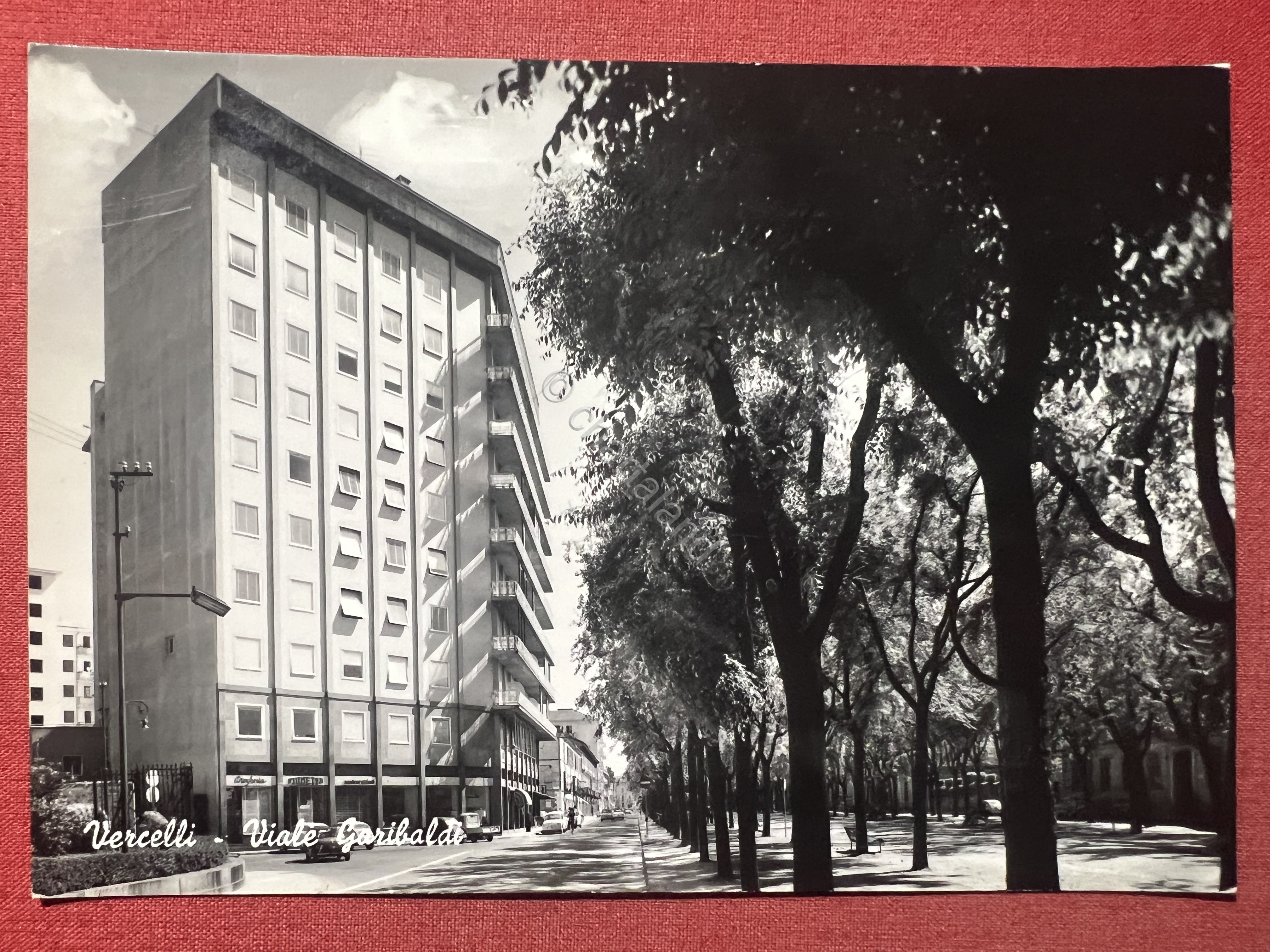 Cartolina - Vercelli - Viale Garibaldi - 1950 ca.