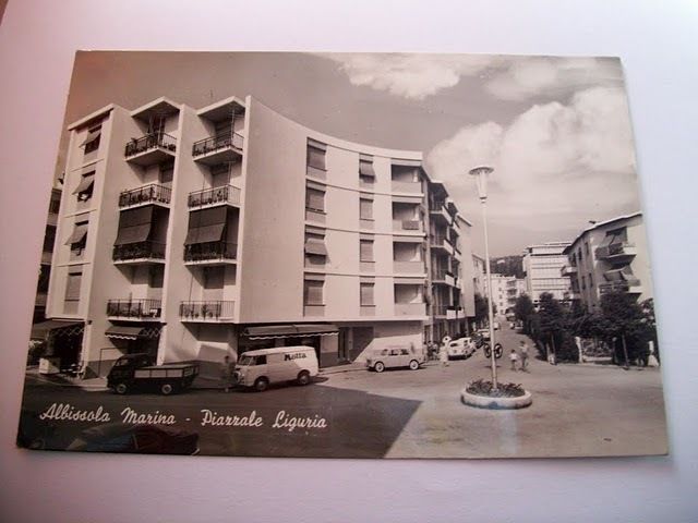 Cartolina Albissola Marina - Piazzale Liguria 1966