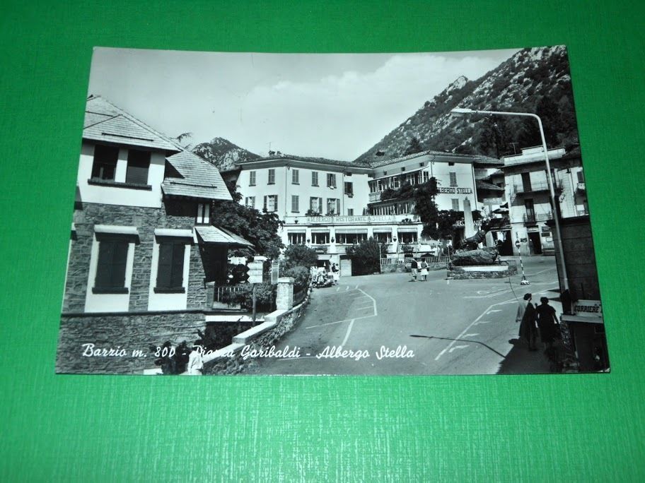 Cartolina BARZIO - Piazza Garibaldi - Albergo Stella 1962.