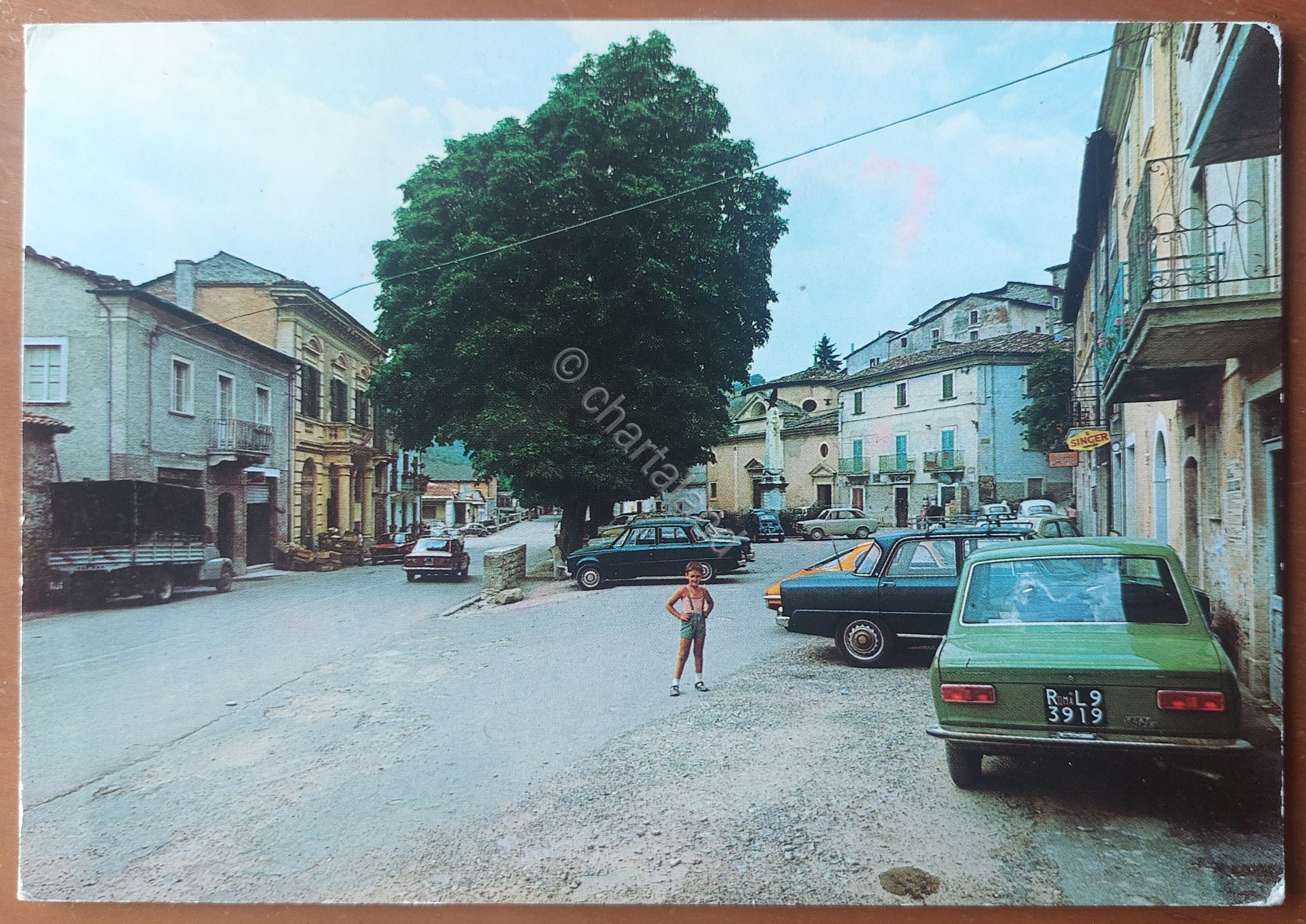 Cartolina Borbona (RI) - Piazza Roma - 1974