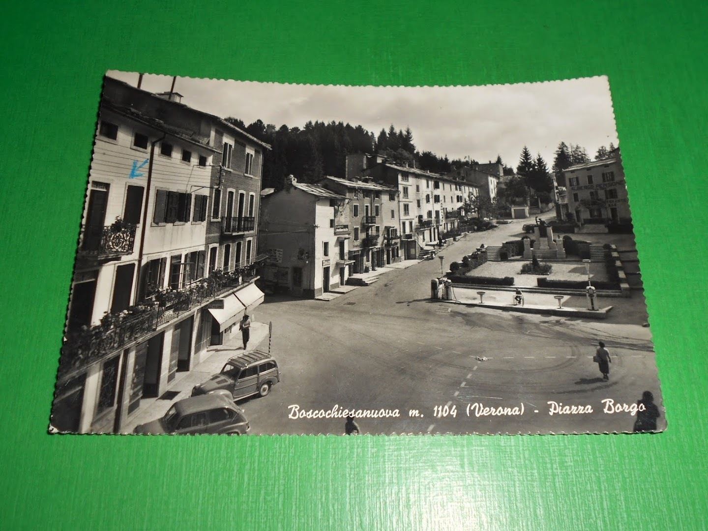 Cartolina Boscochiesanuova ( Verona ) - Piazza Borgo 1959.