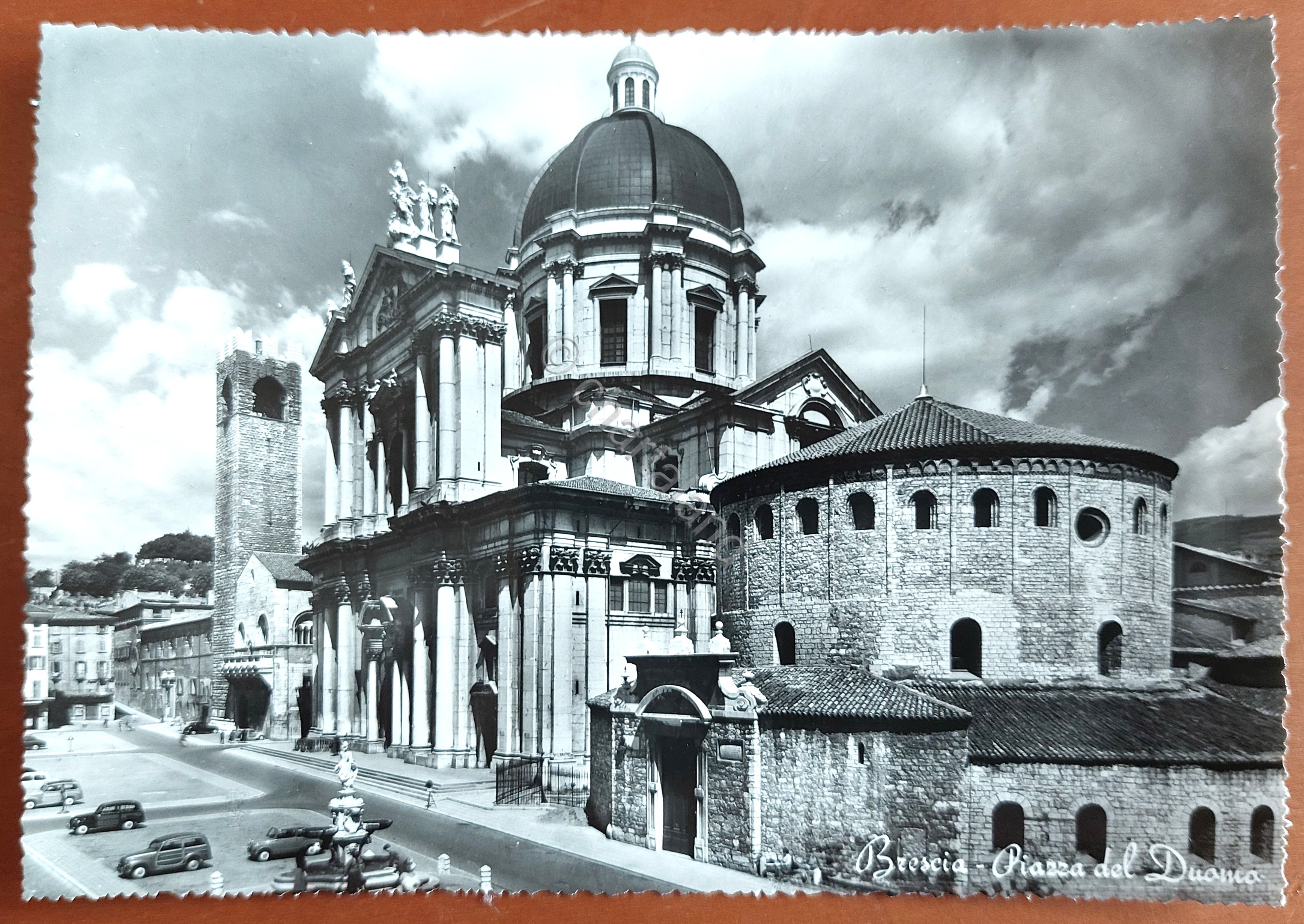 Cartolina Brescia - Piazza del Duomo - 1960 ca.