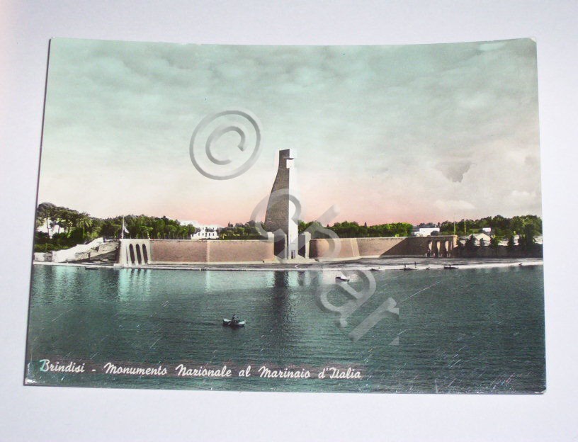 Cartolina Brindisi - Mon. al Marinaio d' Italia 1957.