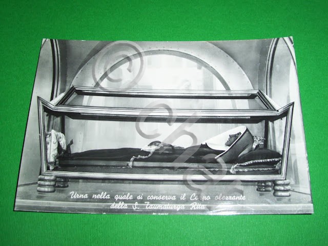 Cartolina Cascia - Urna con il Corpo della S. Taumaturga …