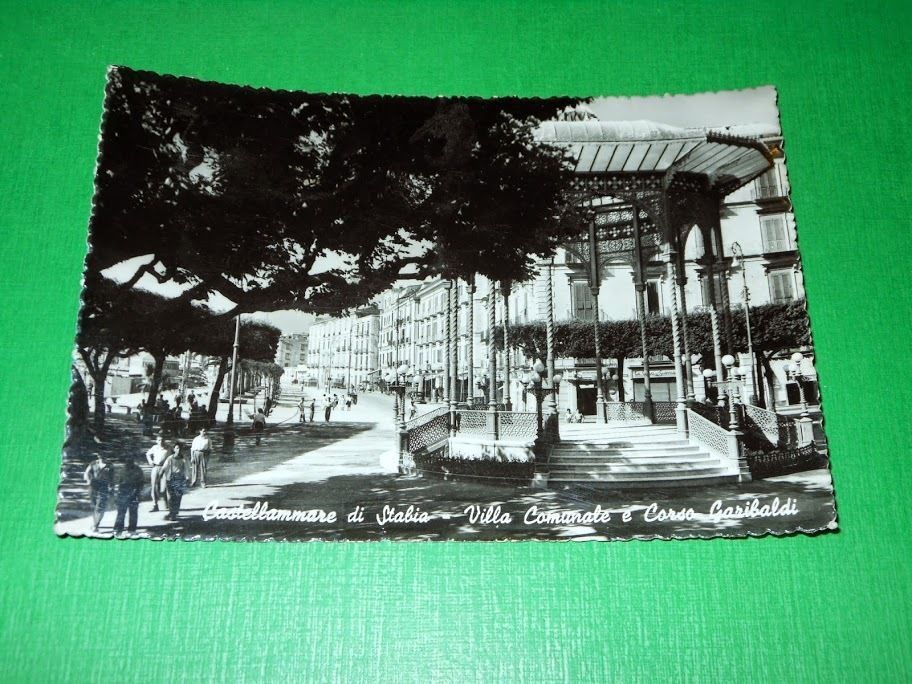 Cartolina Castellammare di Stabia - Villa Comunale e Corso Garibaldi …