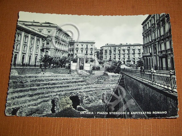 Cartolina Catania - Piazza Stesicori e Anfiteatro Romano 1948.