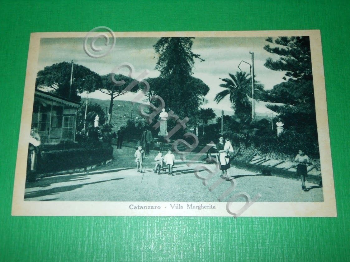 Cartolina Catanzaro - Villa Margherita 1930 ca.