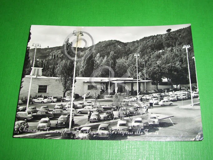 Cartolina Chianciano Terme - Piazzale Acquasanta e ingresso alle terme …