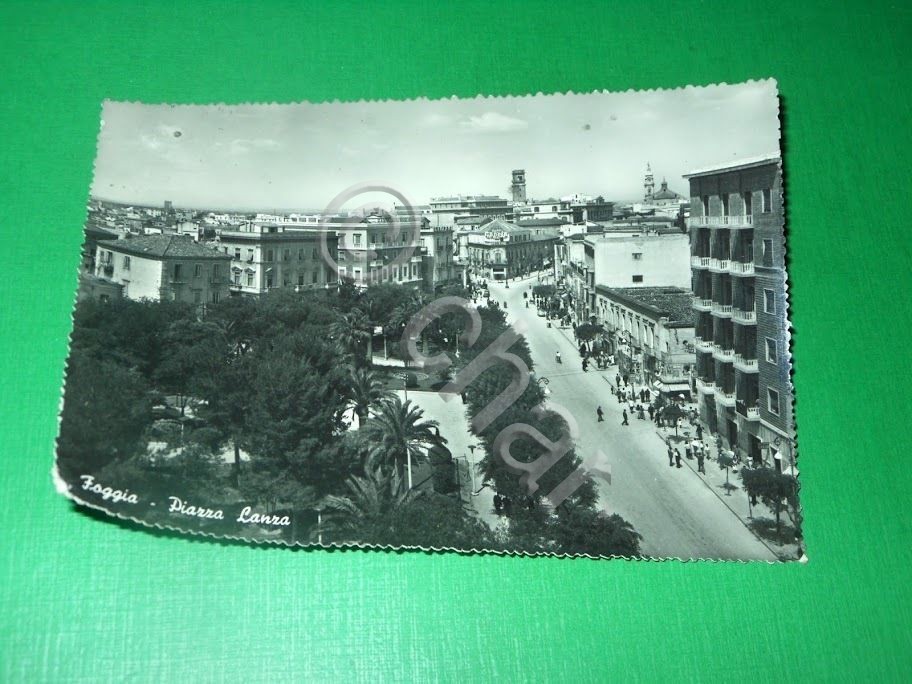 Cartolina Foggia - Piazza Lanza 1957.