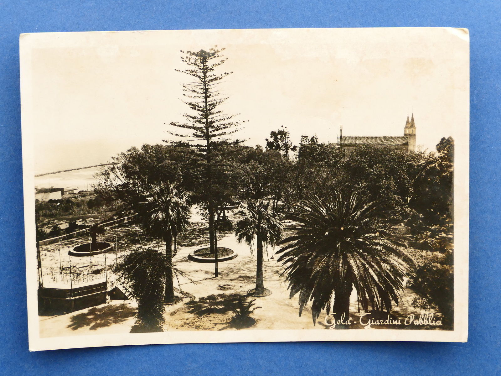 Cartolina Gela - Giardini Pubblici - 1960 ca..