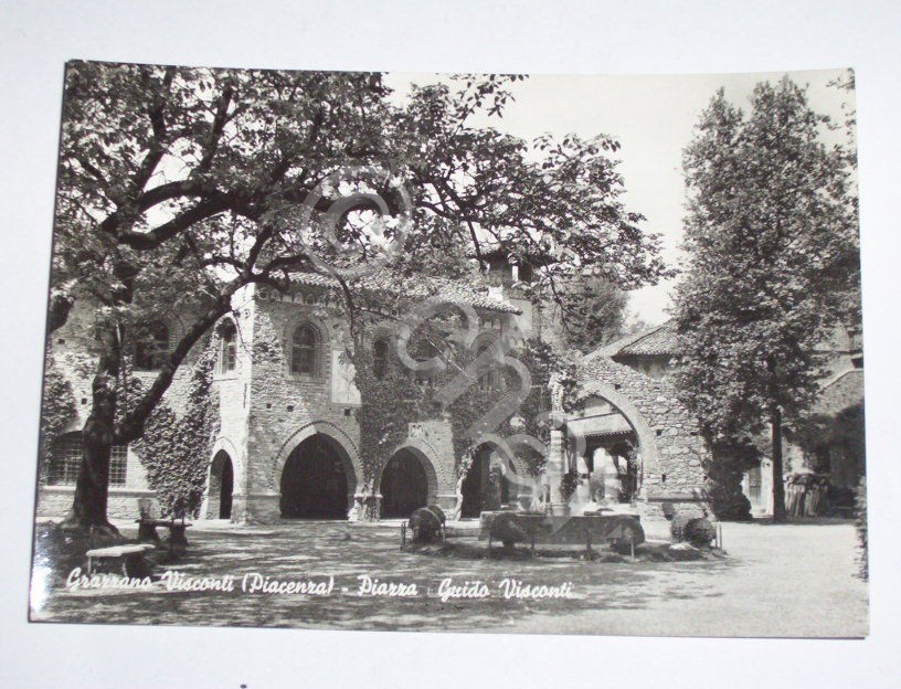 Cartolina Grazzano Visconti Piazza Guido Visconti - 1960.