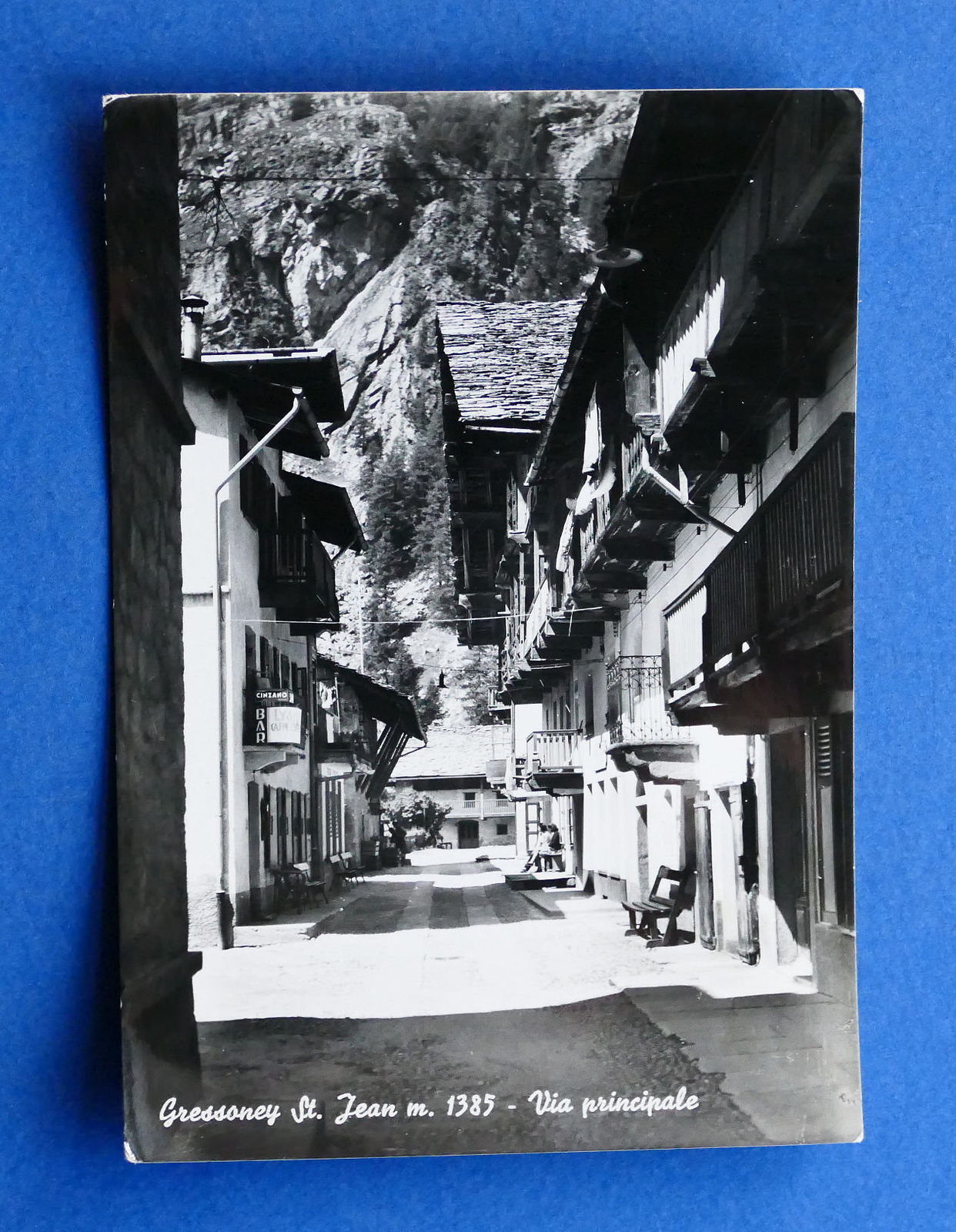Cartolina Gressoney St. Jean - Via Principale - 1960 ca..