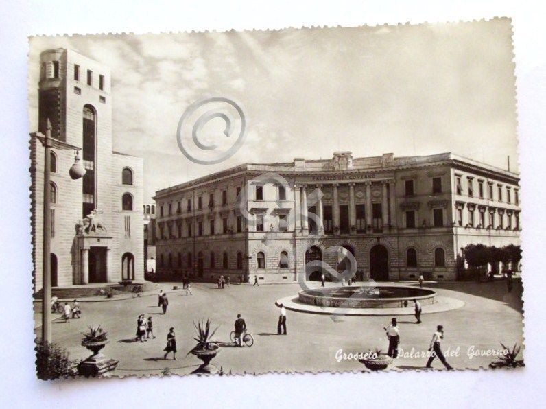 Cartolina Grosseto - Palazzo del Governo 1950 ca.