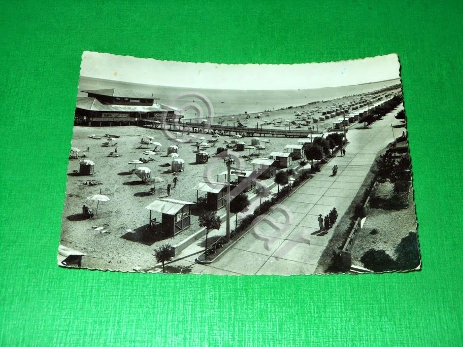 Cartolina Lignano Sabbiadoro - Spiaggia - Lungomare 1955 ca