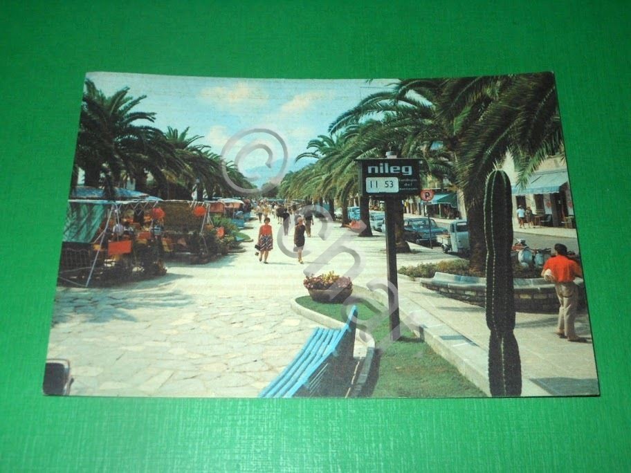 Cartolina Loano - Passeggiata a mare 1963.