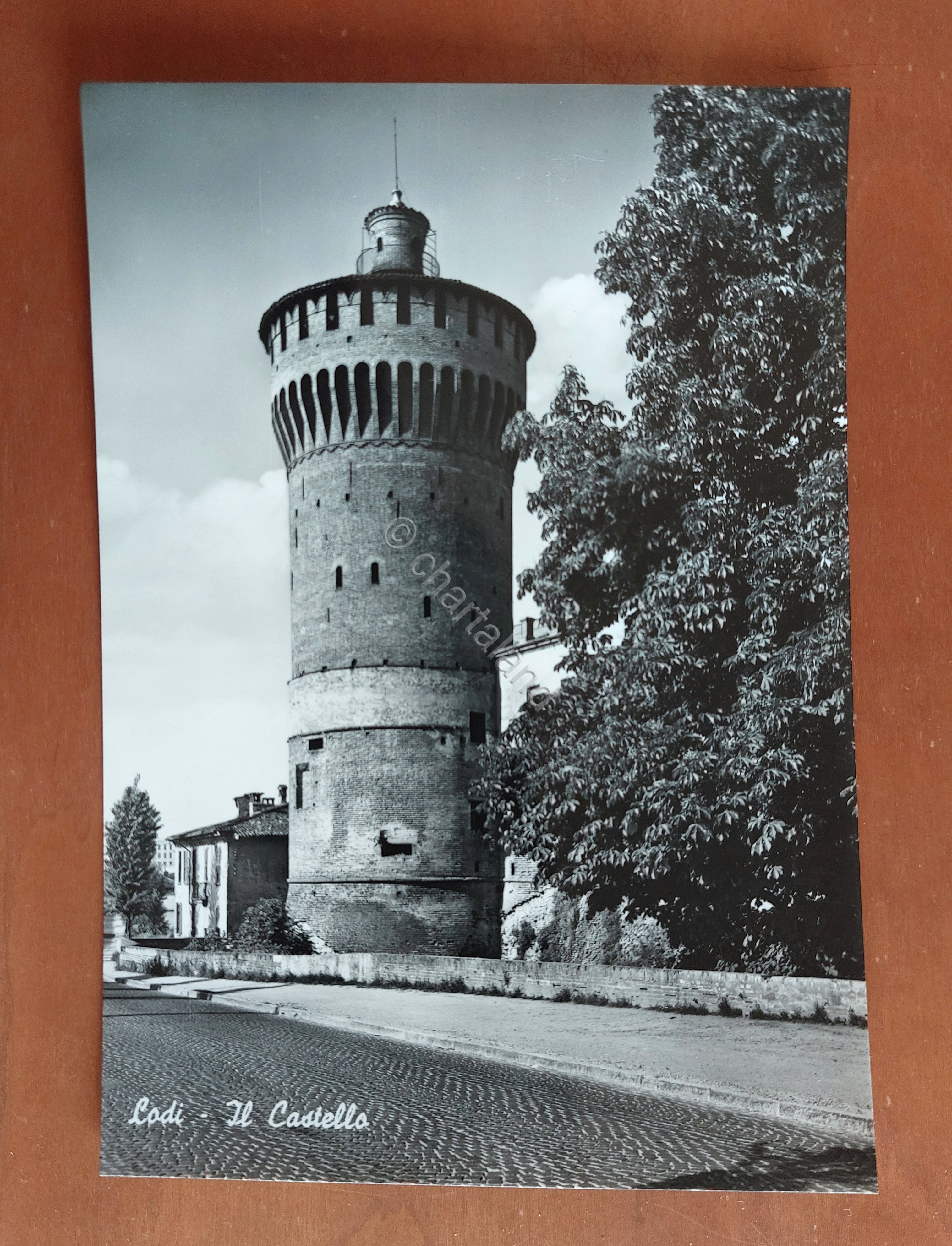 Cartolina Lodi - Il Castello - 1950 ca.