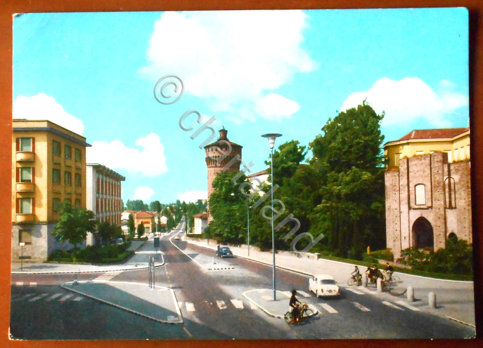 Cartolina Lodi - P. Emilia, Vecchie Mura - 1970