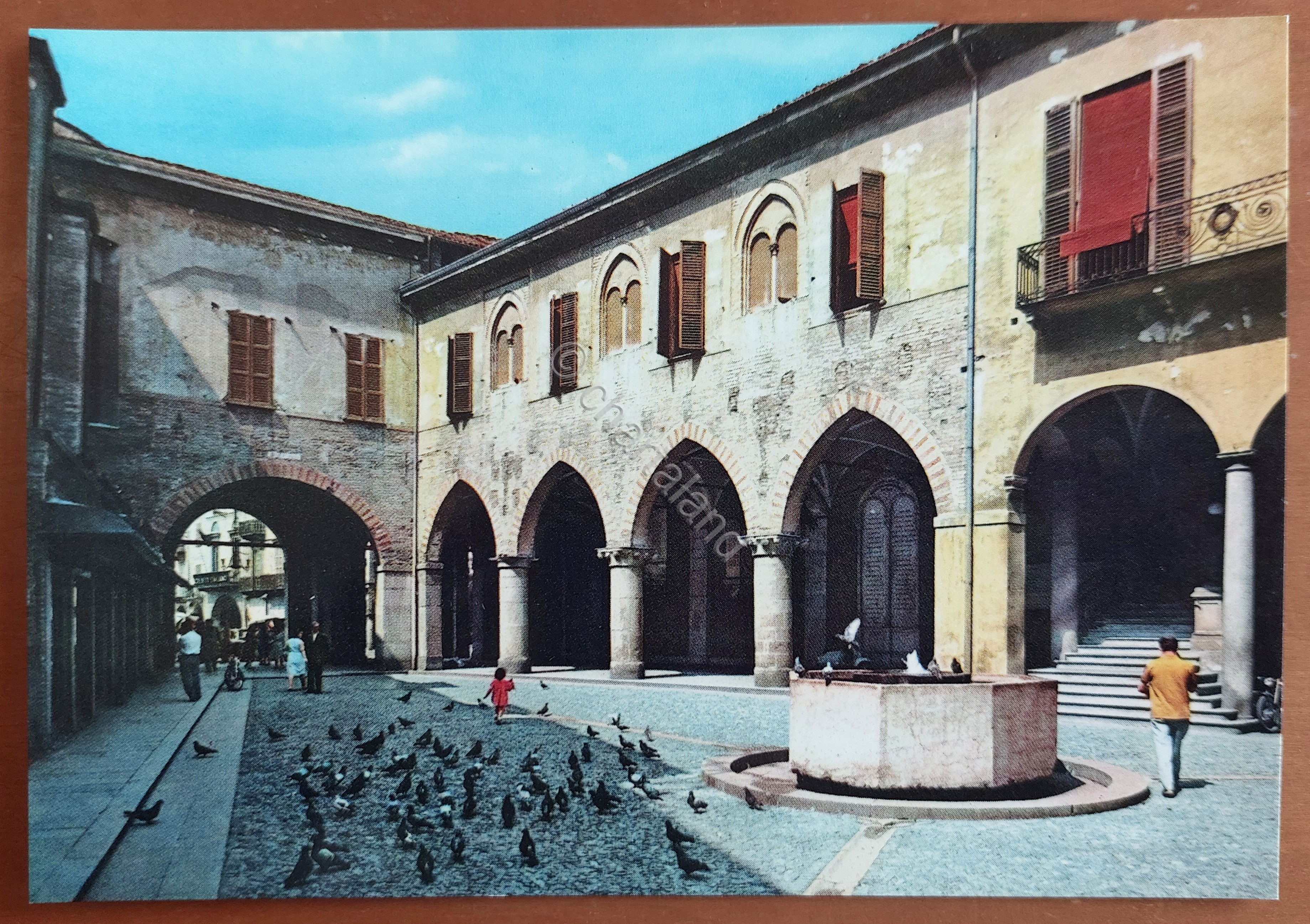 Cartolina Lodi - Piazza Broletto e Municipio - 1970 ca.