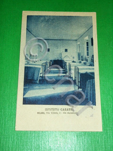 Cartolina Milano - Istituto Casati - Un dormitorio 1935 ca.
