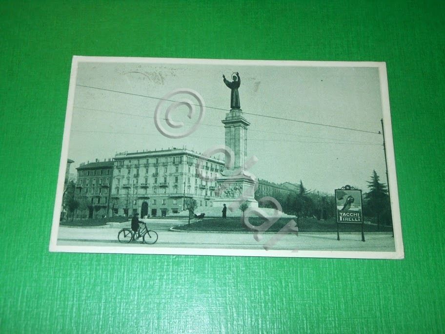 Cartolina Milano - Monumento a S. Francesco d' Assisi 1931.