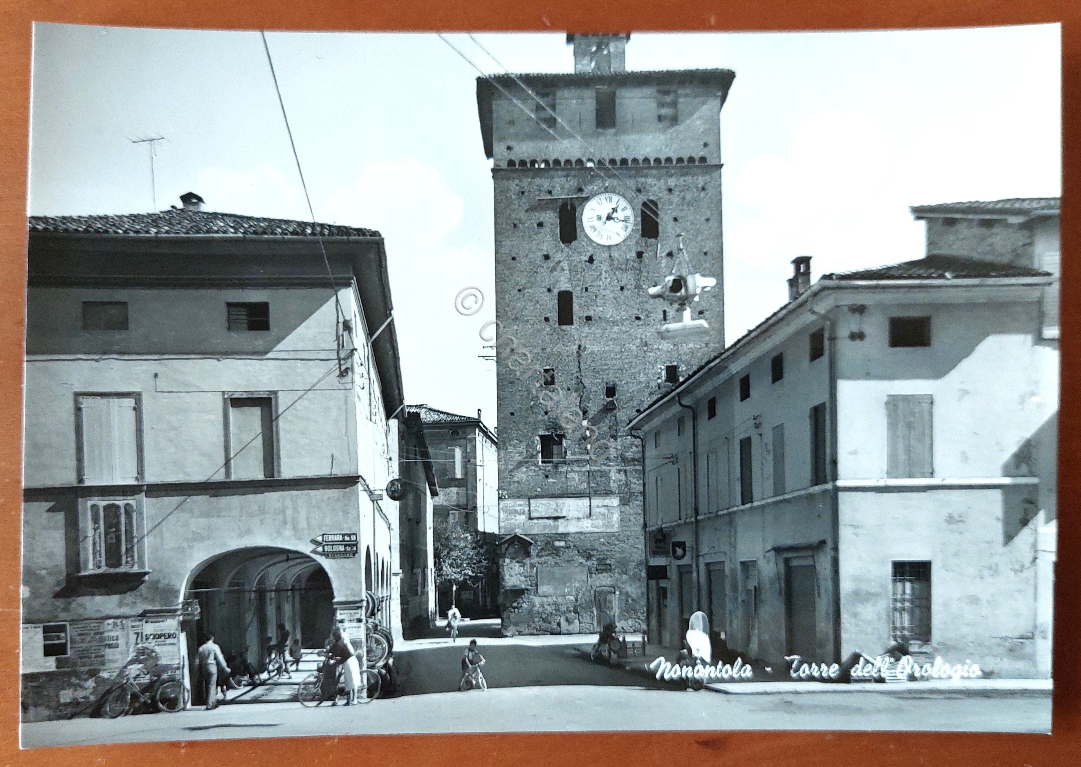 Cartolina Nonantola - Torre dell' orologio - 1960 ca.