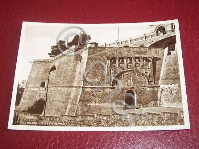 Cartolina Perugia - Porta Marzia 1939.