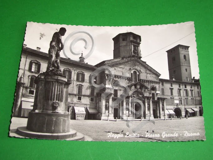 Cartolina Reggio Emilia - Piazza Grande - Duomo 1957