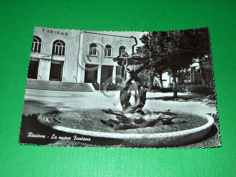 Cartolina Riccione - La nuova Fontana 1958