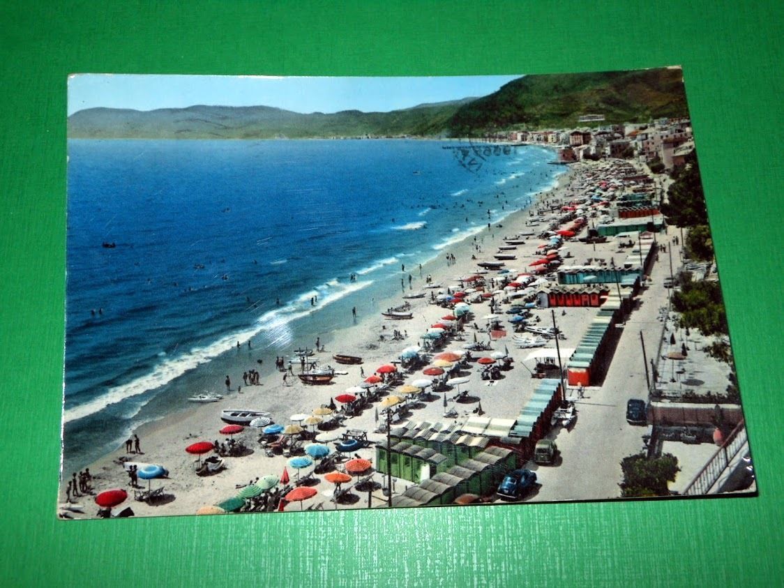 Cartolina Riviera dei Fiori - Alassio - La spiaggia e …