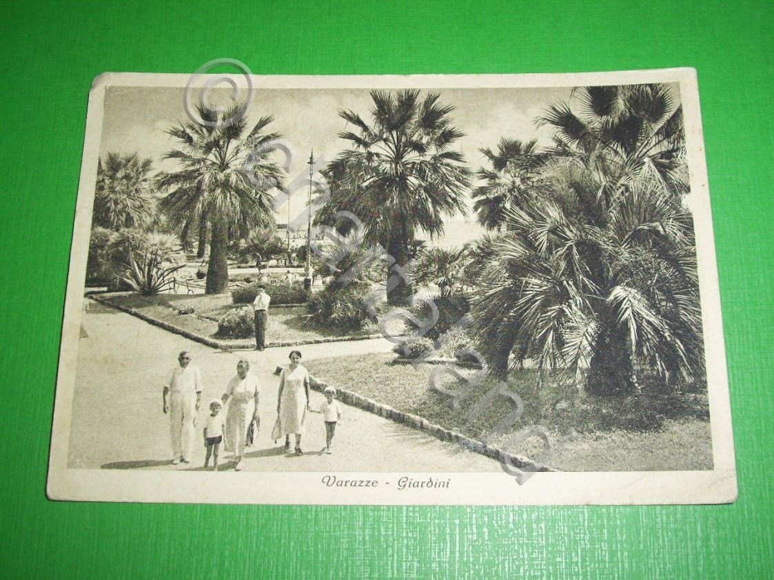 Cartolina Varazze - Giardini 1942.
