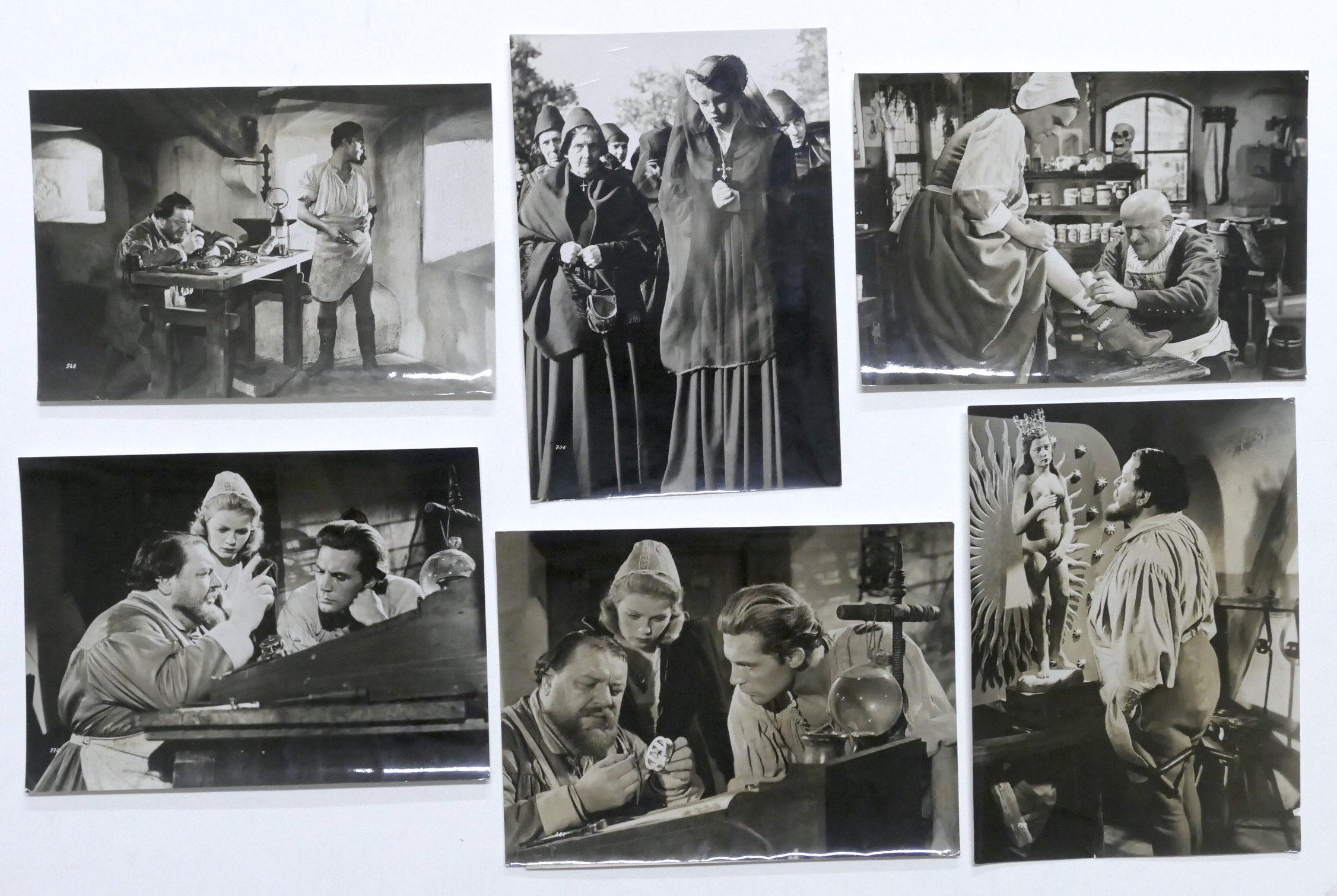 Cinema - Lotto 6 foto di scena del film L'accusato …