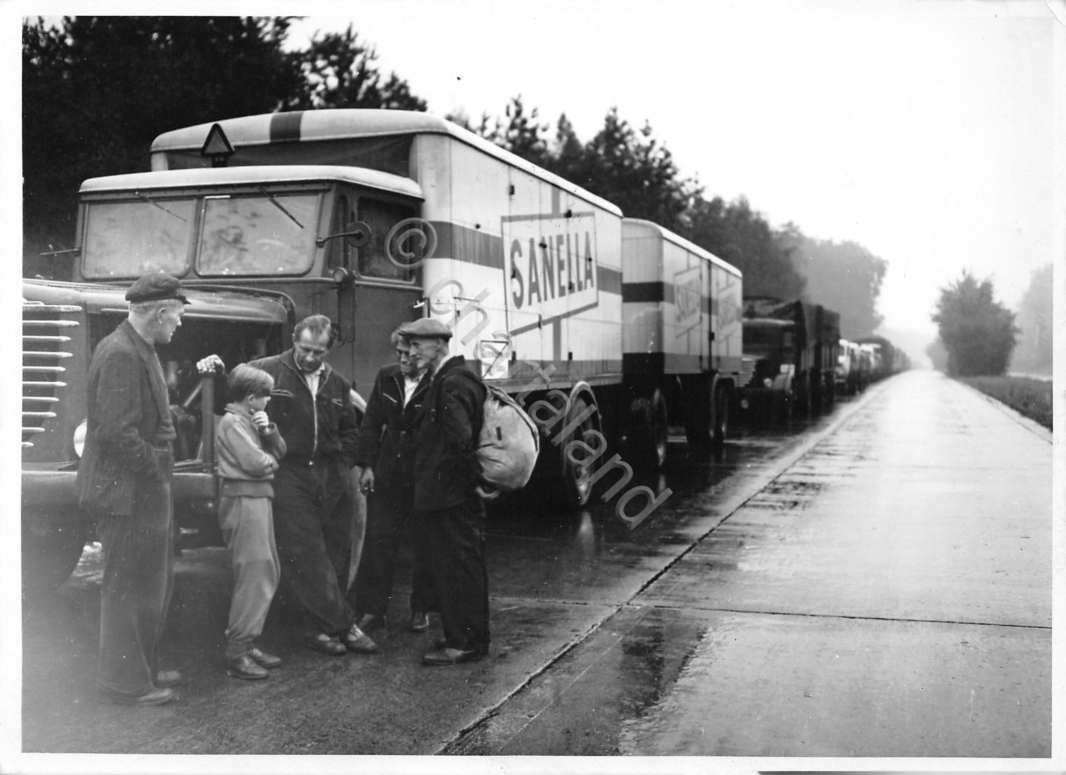 Foto Berlino punto controllo Frontiera coda per tassa di entrata …