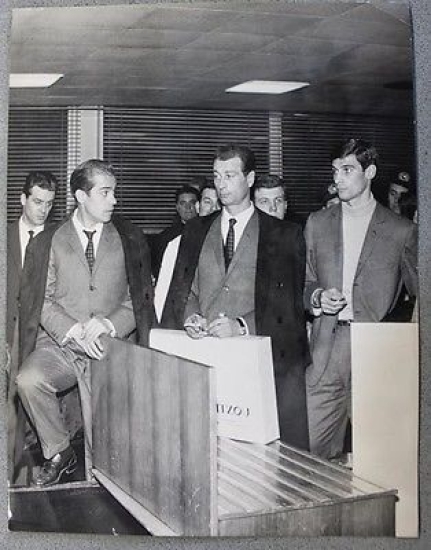 Foto calcio Inter Luis Suárez Miramontes Aristide Guarneri Giuliano Sarti …