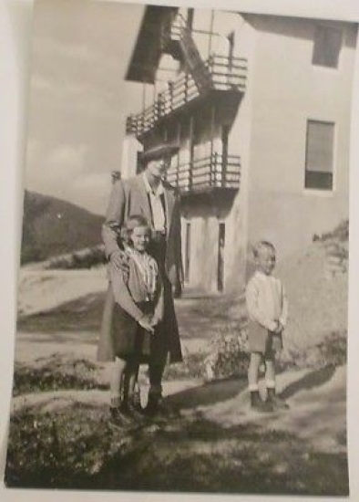 Foto cartolina - I Principi Maria Pia, Vittorio Emanuele e …